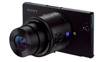 Xperia(TM) Z専用カメラアタッチメントケース装着時の例『DSC-QX100』