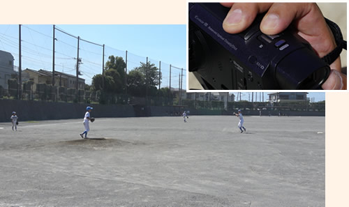 打たれたり盗塁などのプレーはそのまま打球やランナーを追わず、ズームレバーをW側にしながら撮影します。